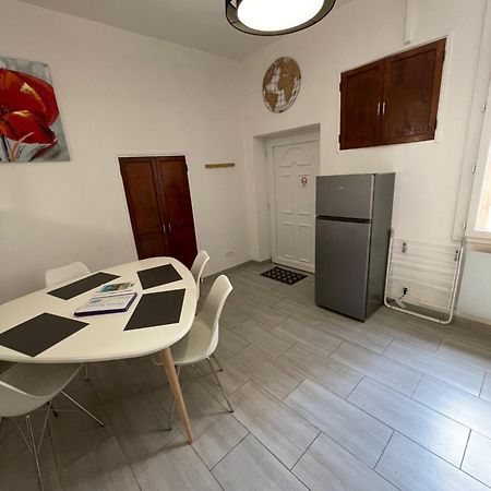 Chez Sonou , Nimes Centre Leilighet Eksteriør bilde